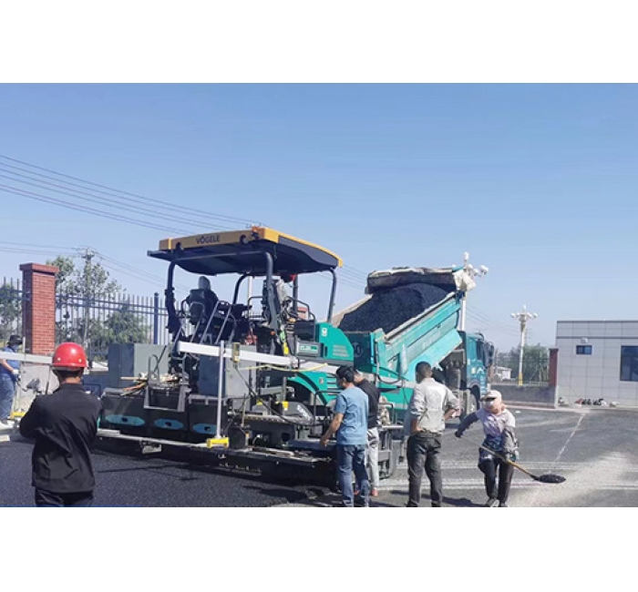 濟(jì)南攤鋪機(jī)租賃，濟(jì)南福格勒攤鋪機(jī)出租