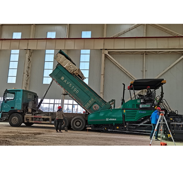 濟(jì)南水穩(wěn)攤鋪機(jī)租賃，水穩(wěn)攤鋪機(jī)出租